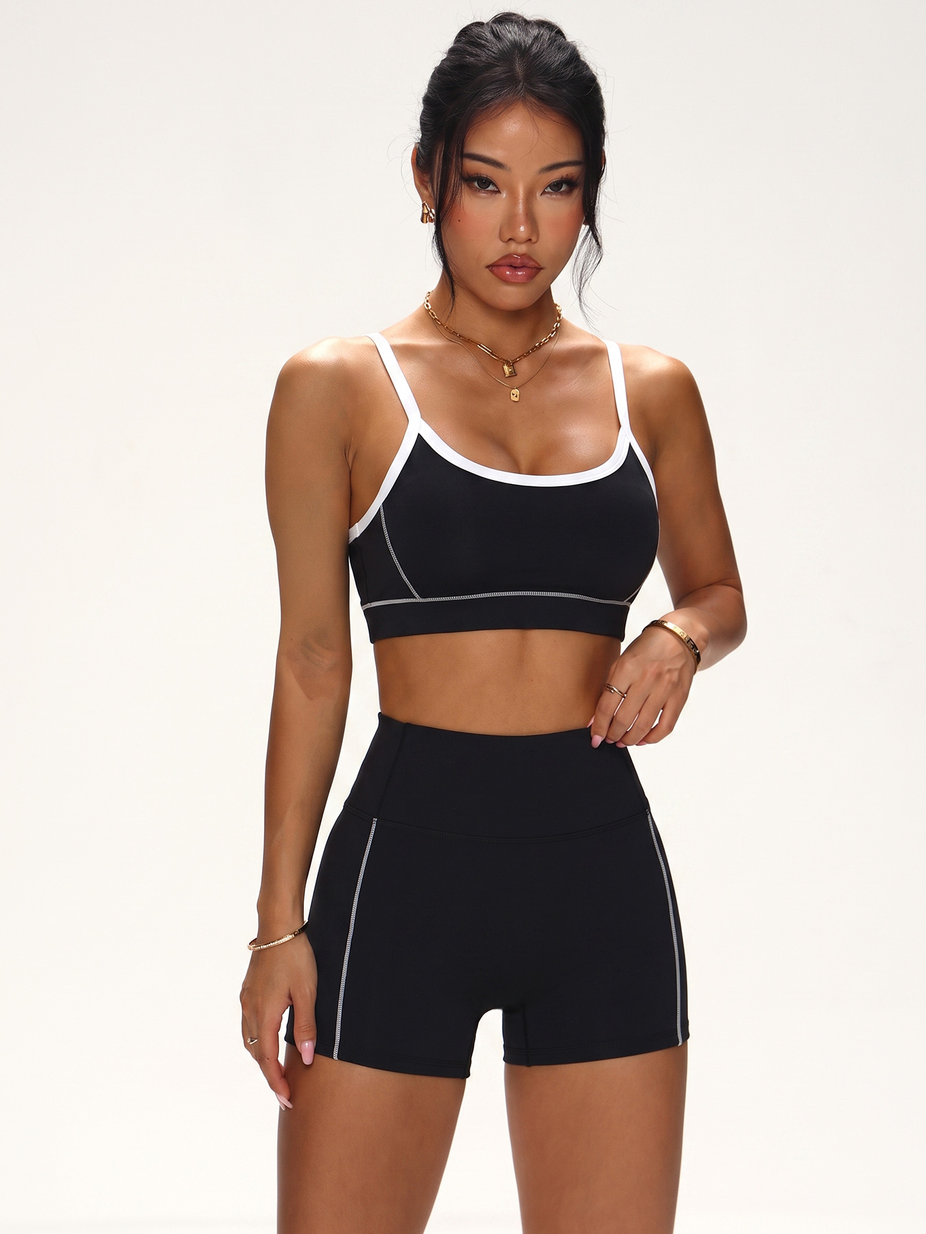 Contrast Trim Seamless Workout - Sports Bra High Impact recension och pris